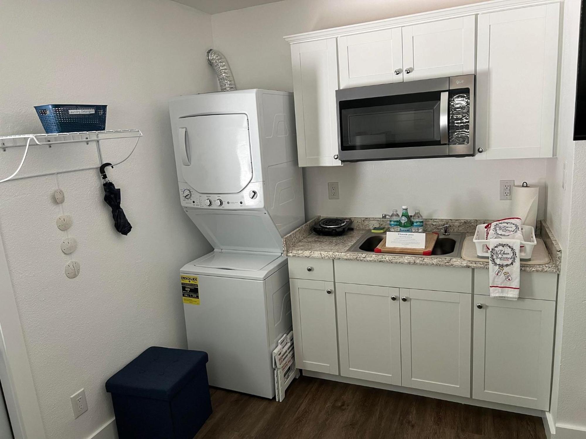 Cozy Private Studio W/Own Yard - 3Mi From Beach سيمينول المظهر الخارجي الصورة
